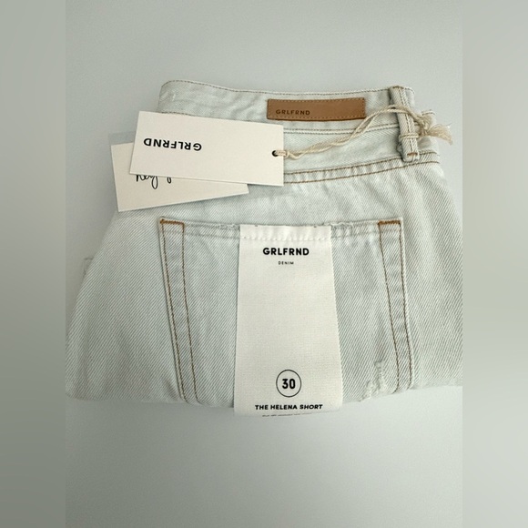 NWT- GRLFRND Helena Shorts- Size 30 - Picture 4 of 5
